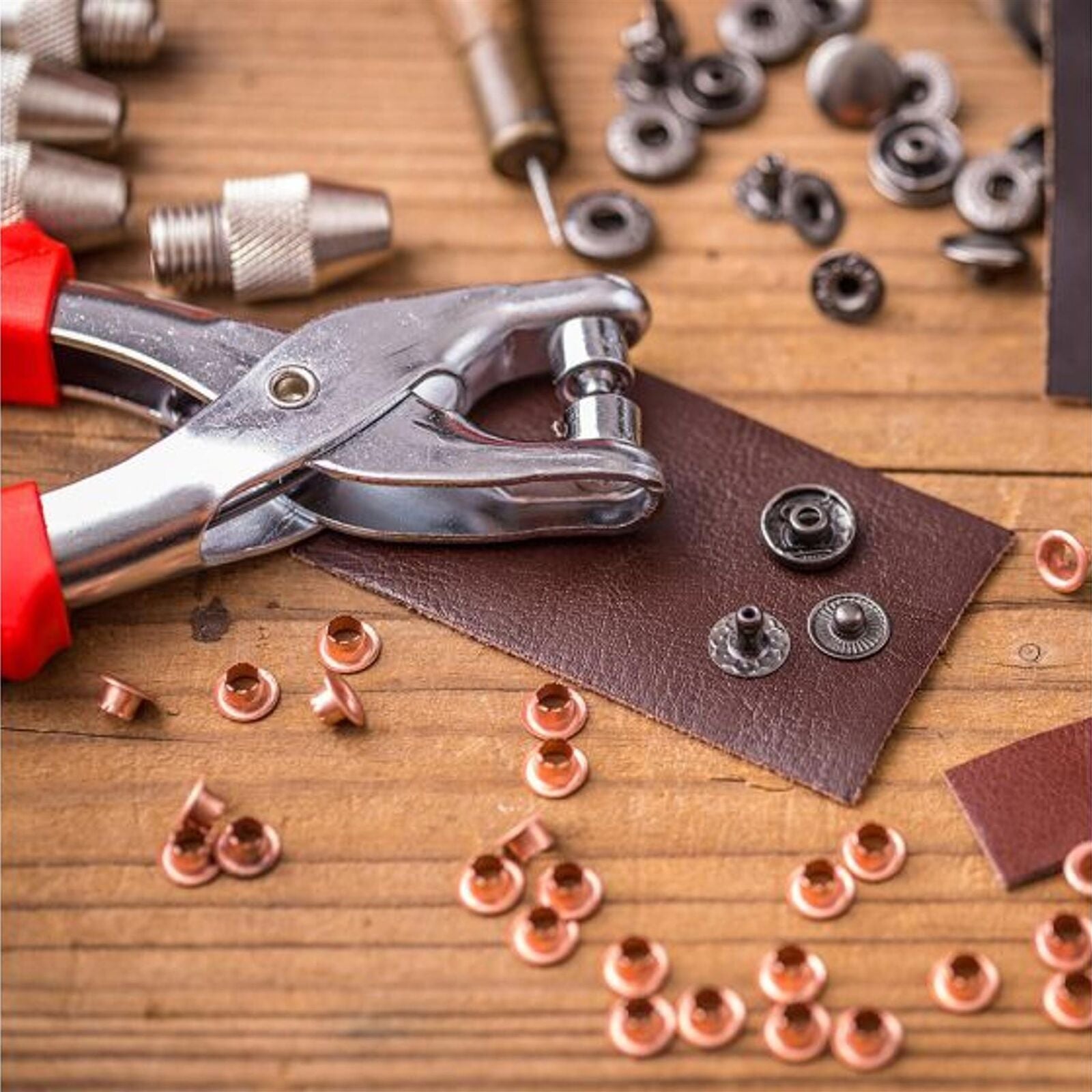 Dekton Leather Eyelet Plier Punch Puncher Belts Cut Hole Maker Tool 100 Eyelets Dekton Leather Eyelet Plier Punch Puncher Belts Cut Hole Maker Tool 100 Eyelets